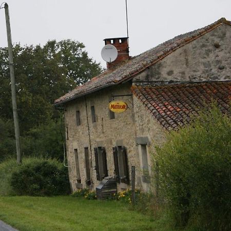 Chez Gondat Chambre D'Hotes Saint-Martial-sur-Isop Eksteriør billede